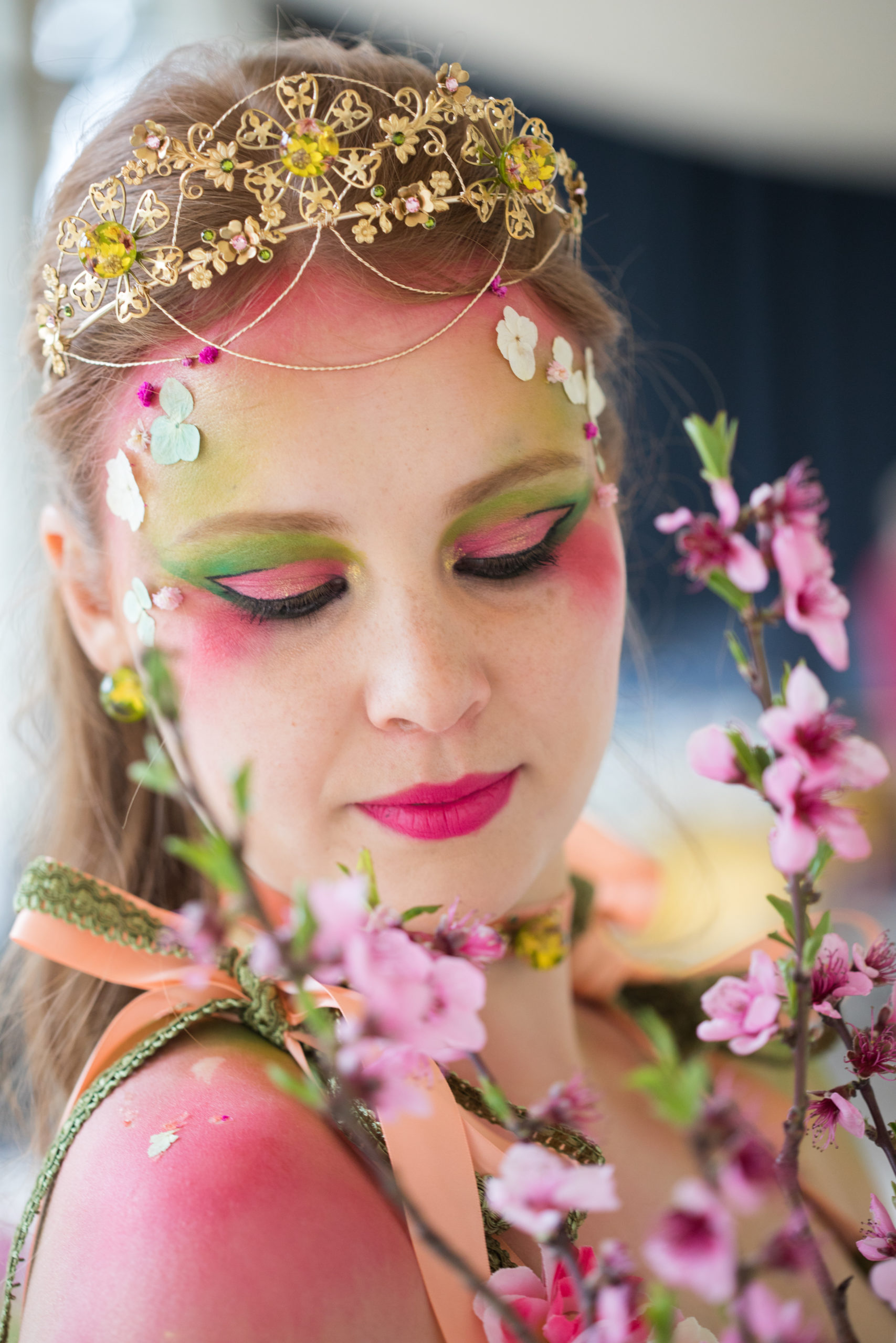 tiare Sanfordia fleurs séchées laiton plaqué or résine accessoires tête femme