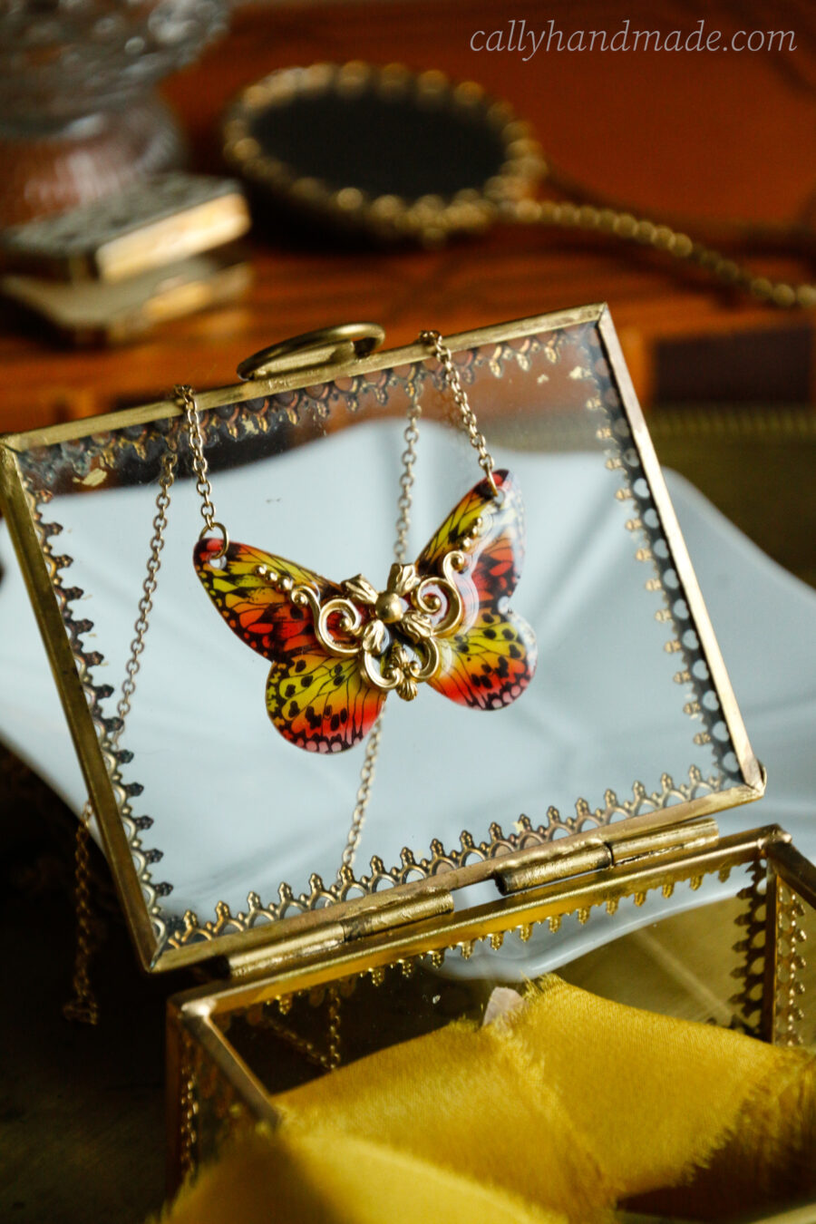 collier papillon